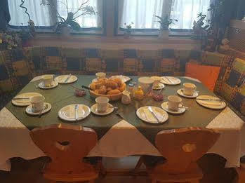Oberauer - Eco Familien Hotelpension Hotel 3*